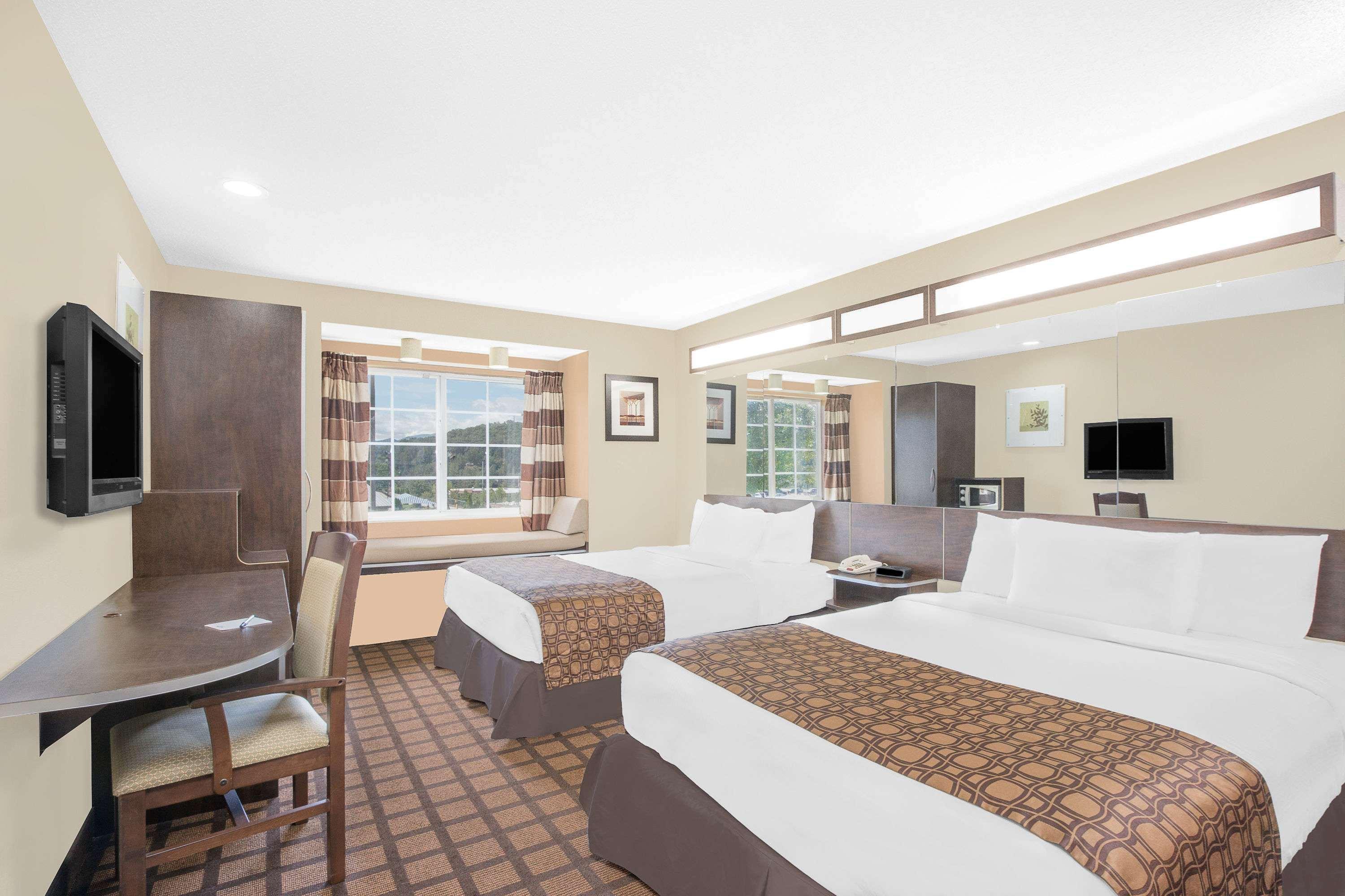 Microtel Inn & Suites By Wyndham Франклин Екстериор снимка